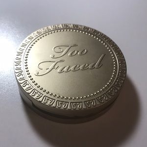 Too faced bronzer